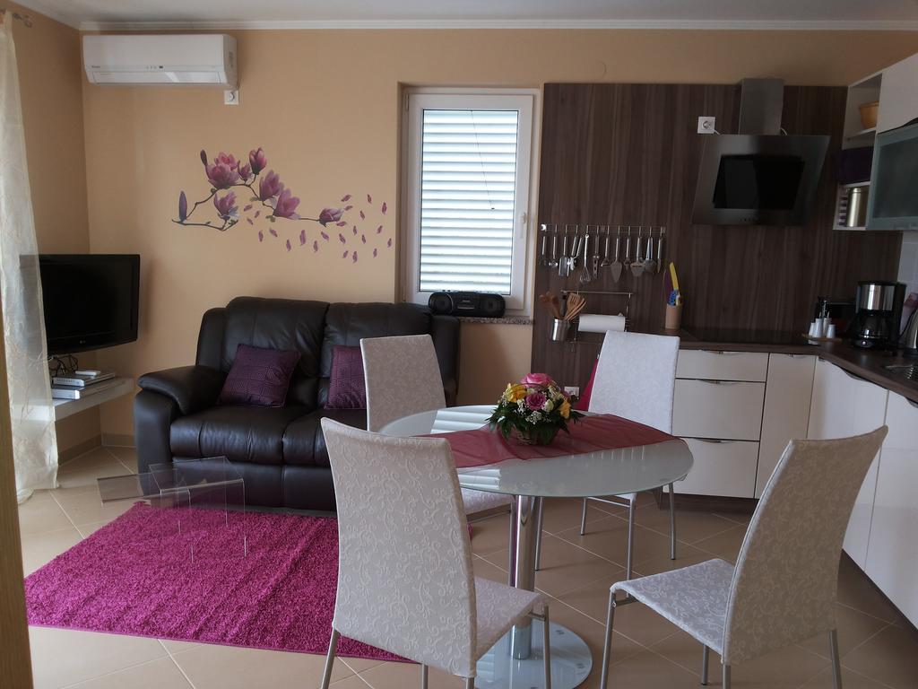 Apartment Soni A4 크르크 외부 사진